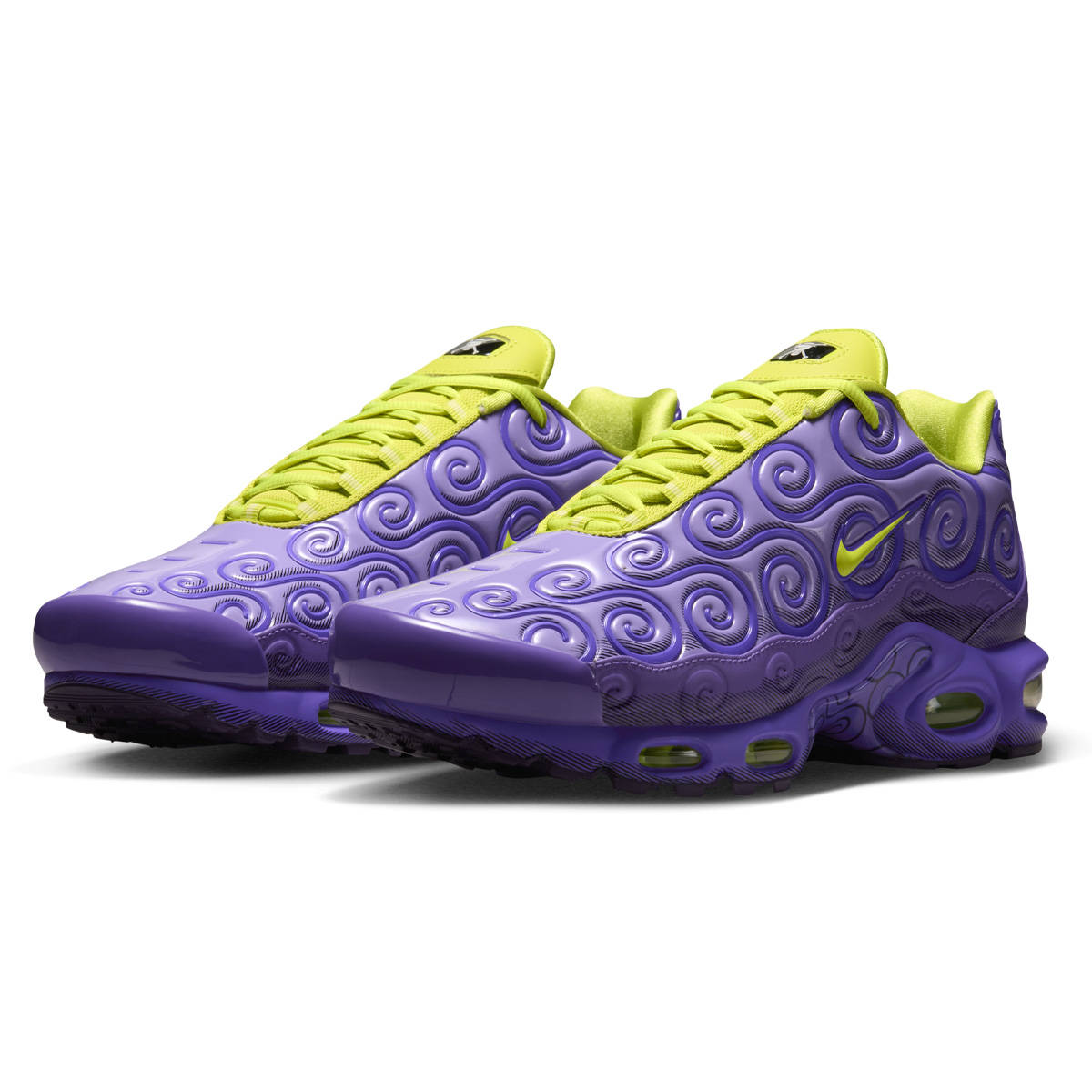 One Piece x Nike TN Air Max Plus ‘Gomu’ Monkey D. Luffy Pair