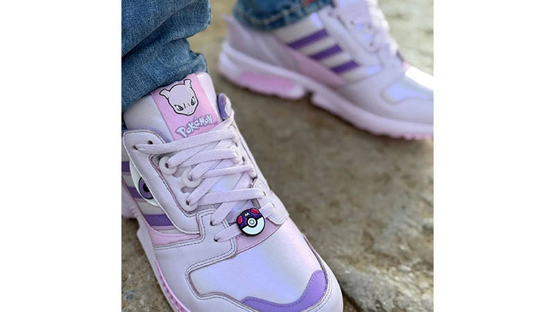Pokémon x adidas ZX8000 Mewtwo Lavender KI5326 tongue