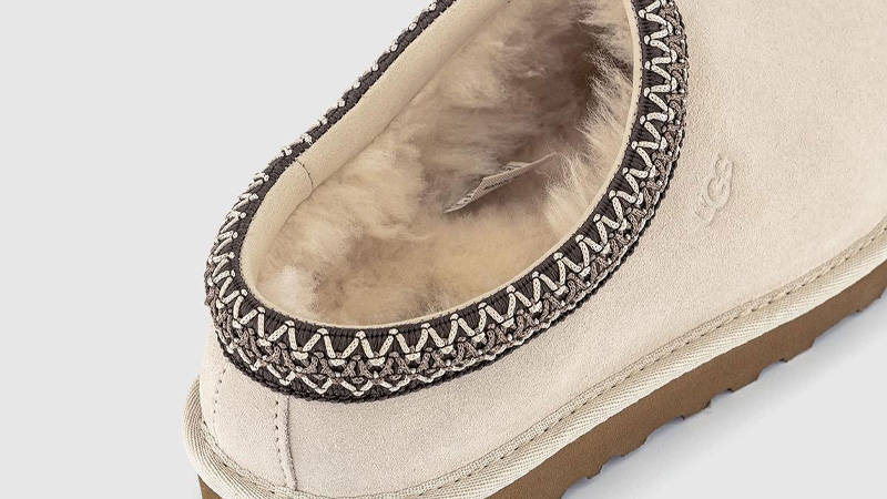 UGG Tasman II Sea Salt Top Detail