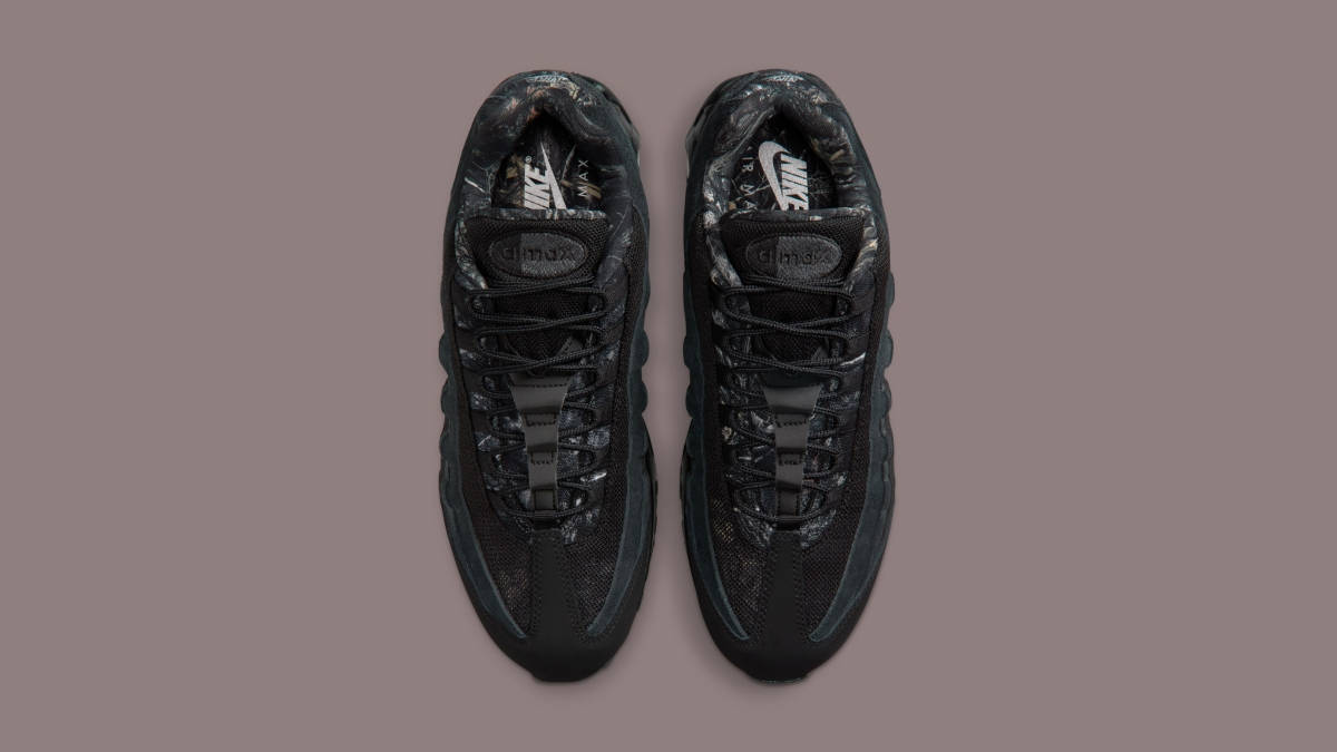 air max 97 realtree on feet