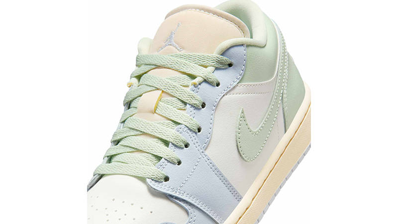 Air Jordan 1 Low Sail Jade Aura DC0774-108 tongue