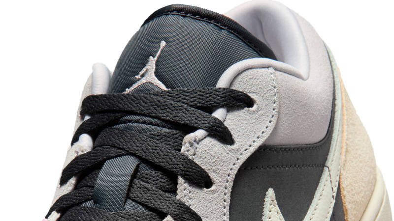 Air Jordan 1 Low SE Black Pastels Detail