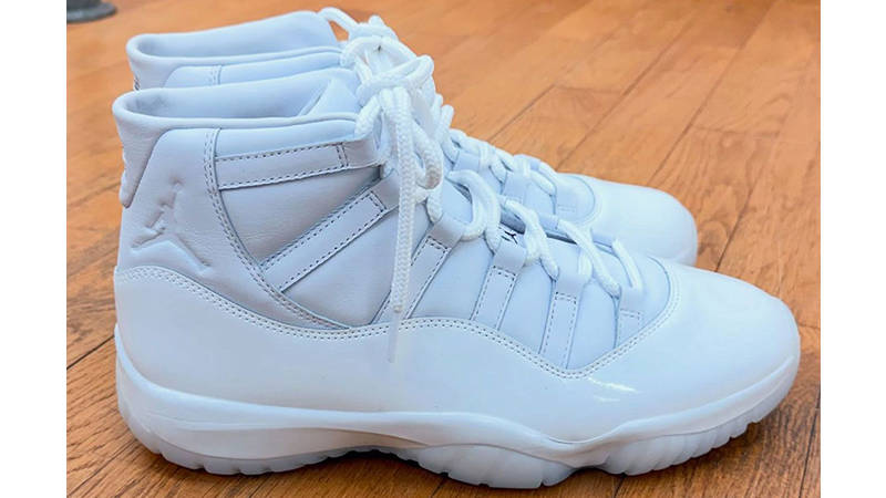 Comme des Garçons x Air Jordan 11 White front