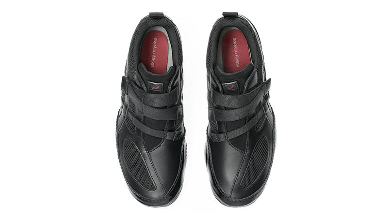 Issey Miyake x ASICS Hyper Taping Black 1203A819-001 middle