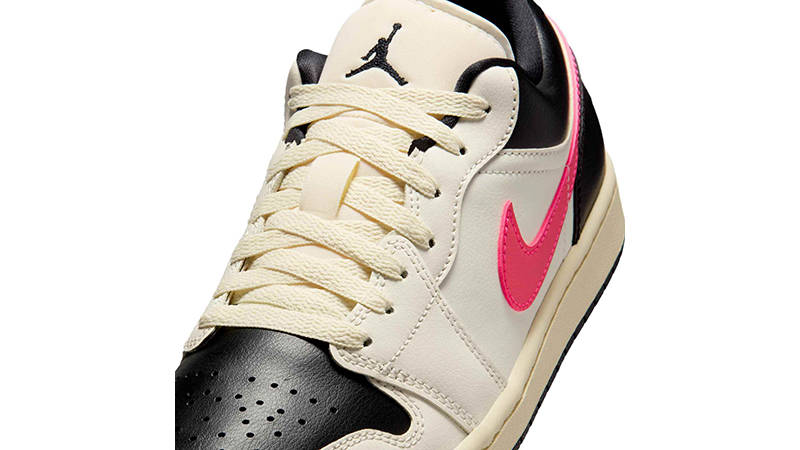 Jordan 1 Low Pale Ivory Racer Pink DC0774-107 tongue