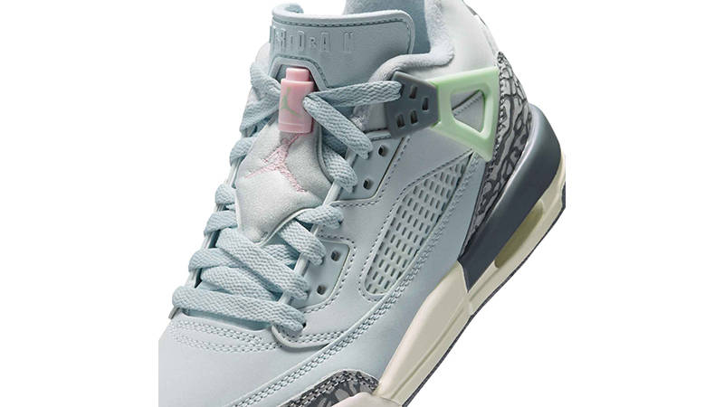 Jordan Spizike Low GS Aura Wolf Grey FQ3950-401 tongue