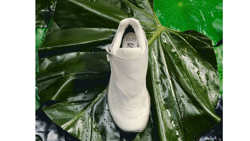 KITH x Salomon XT-Voyager 2 Vanilla Ice middle