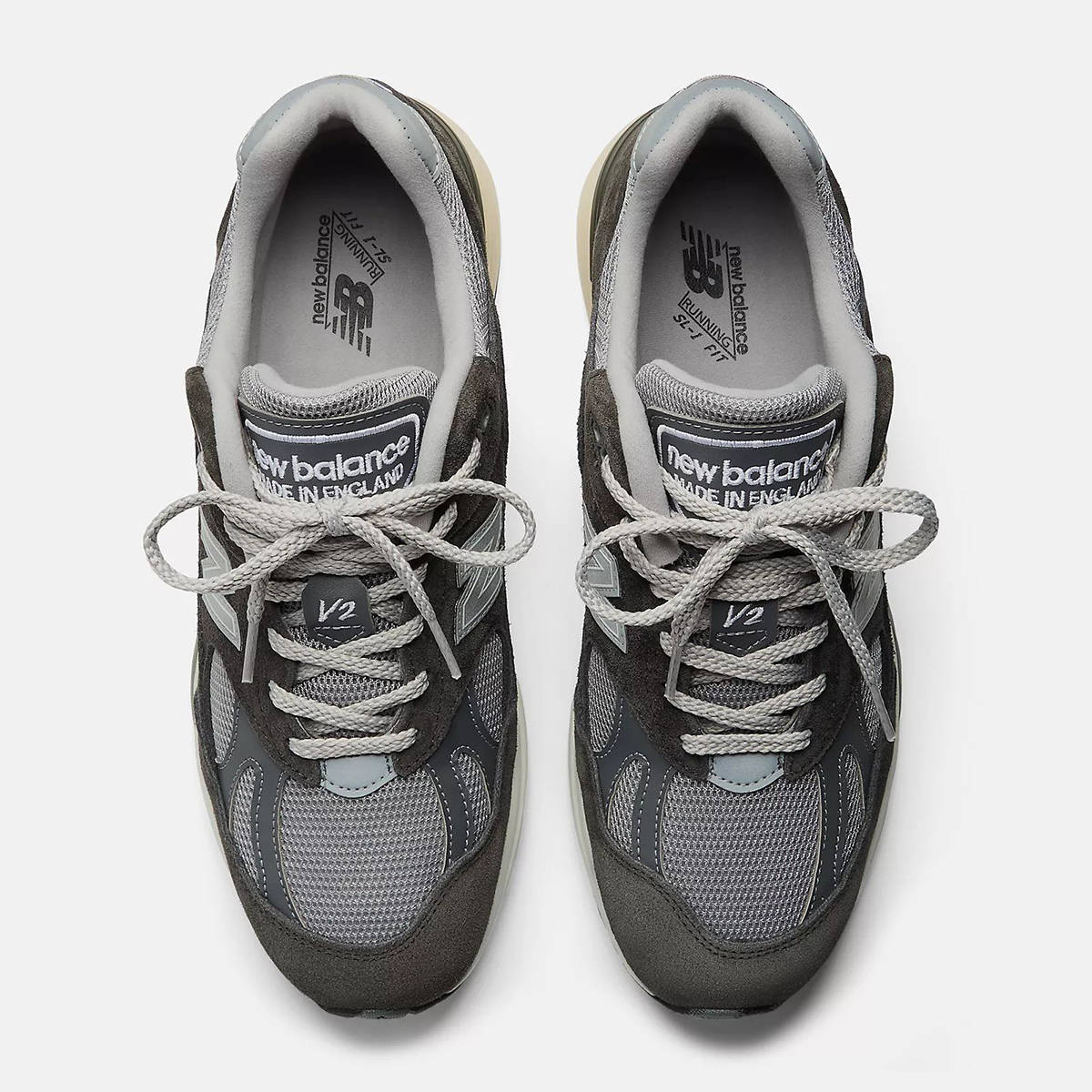 New Balance 991v2 Forged Iron U991RG2 middle