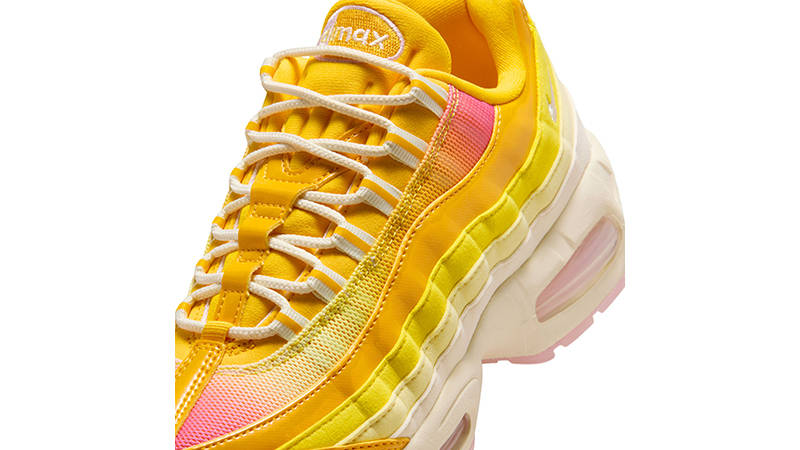 Nike Air Max 95 Big Bubble Air Max Pack University Gold IQ0382-739 tongue