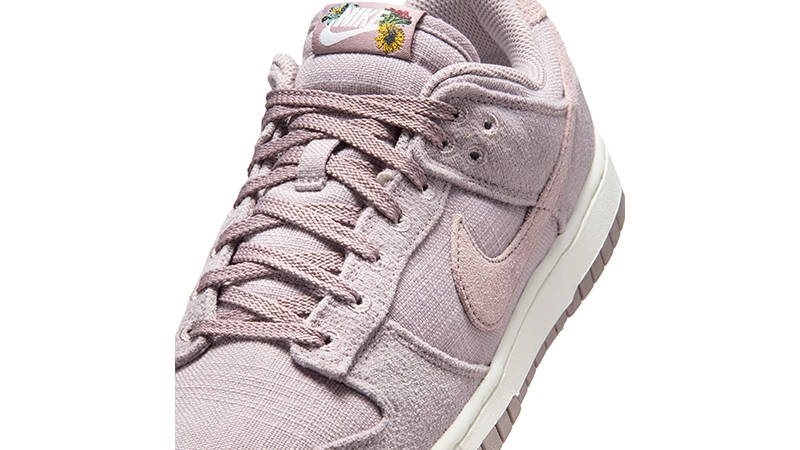 Nike Dunk Low Now Accepting All Flowers IQ0386-226 tongue