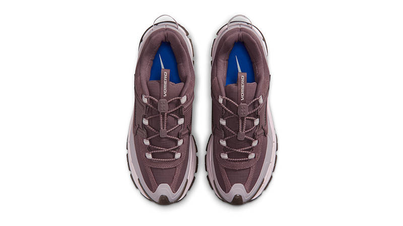 Nike Vomero 5 Roam Tattoo Particle Rose HQ2181-501 middle