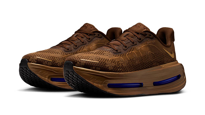 Nike Vomero Premium Flat Stout IQ0028-200 front