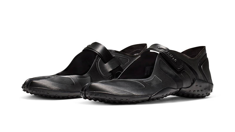 NikeSKIMS Air Rift Satin Pack Black IQ7158-001 front