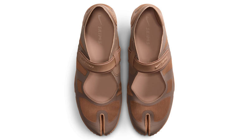 NikeSKIMS Rift Mesh Archaeo Brown Top Down View