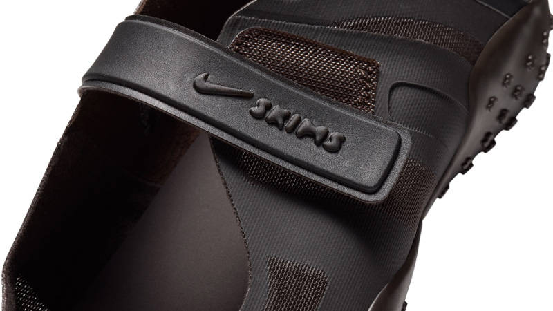 NikeSKIMS Rift Mesh Velvet Brown Detail