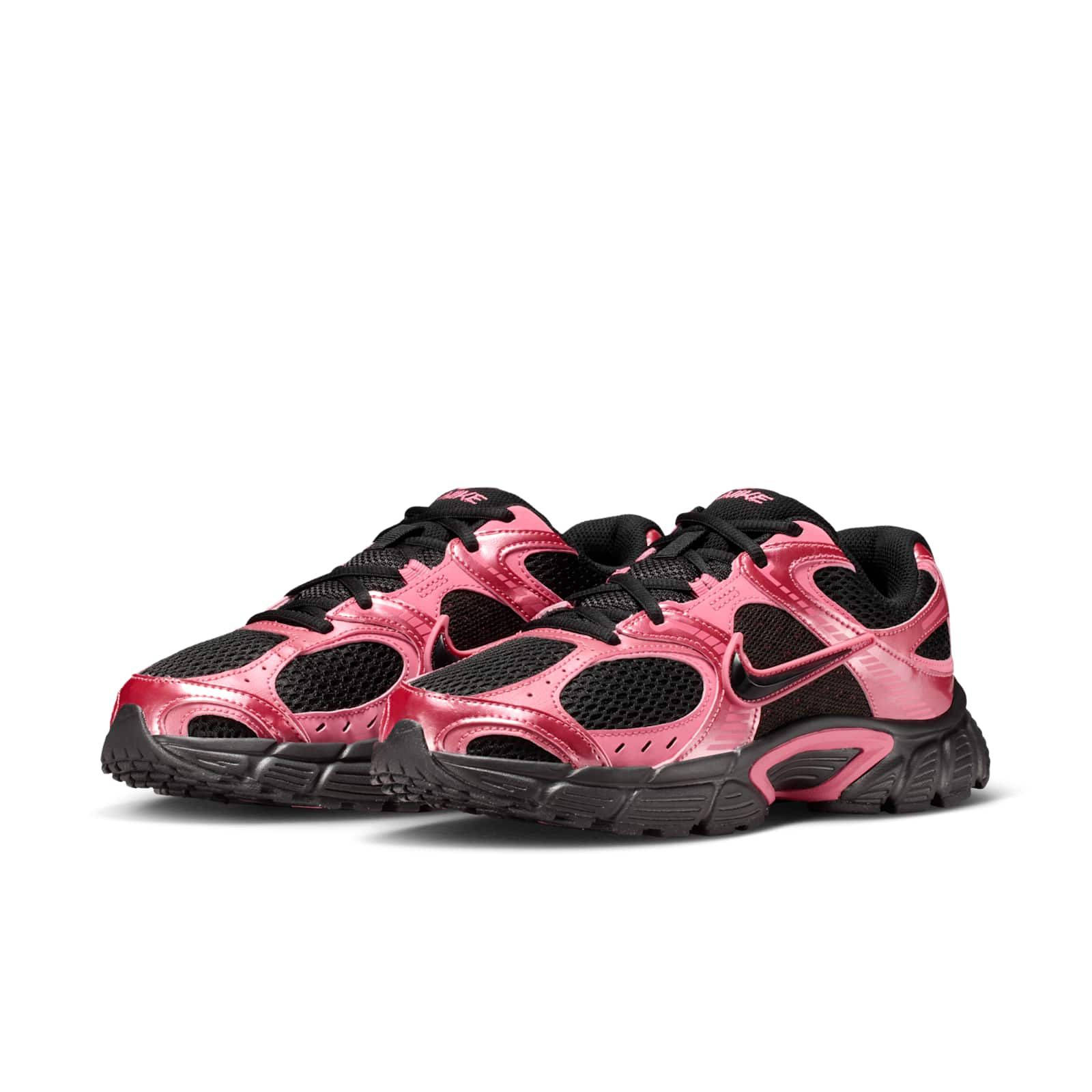 Nike V5 RNR Black Peony HQ7901-004 front