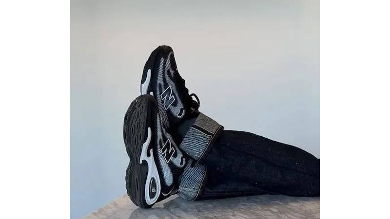 Rich Paul x Klutch Athletics x New Balance AC Runner Black on foot