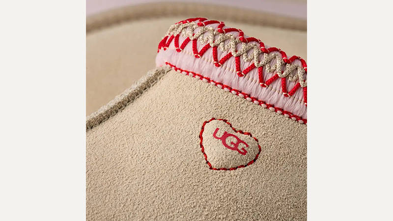 UGG Tazz Love '26 Slipper Sea Salt Rosetta 1181650-SLTR branding