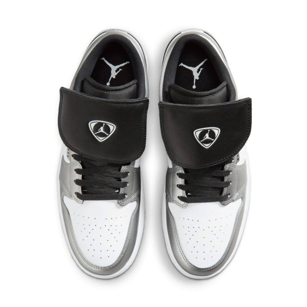 Air Jordan 1 Low White Metallic Silver IR2278-100 middle