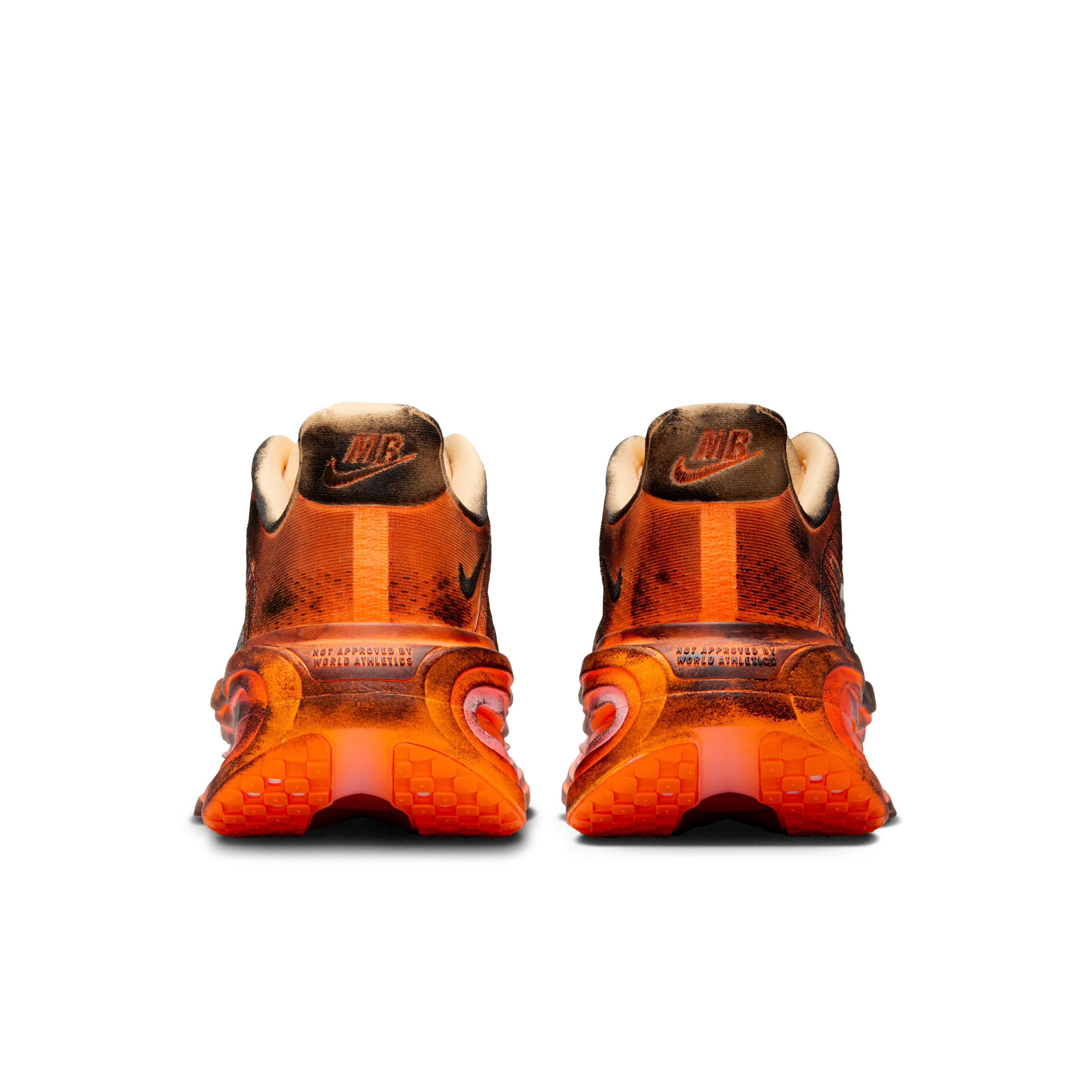Melitta Baumeister x Nike Vomero Premium Total Orange IQ7166-800 back