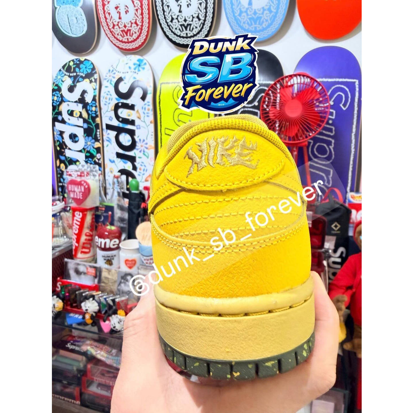 Nike SB Dunk Low Saffron Quartz IO0427-300 heel