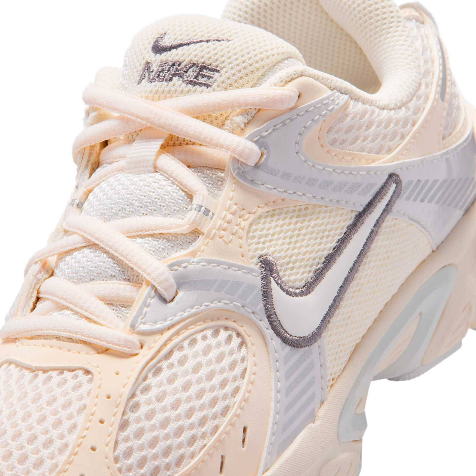 Nike V5 RNR GS Chalk Sail HQ6411-106 side