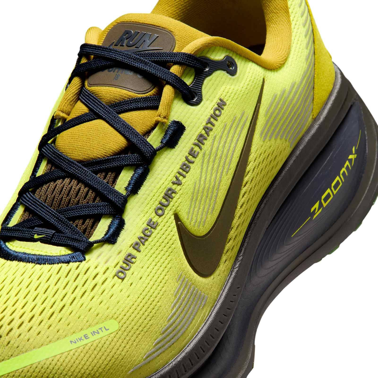 Nike Vomero 18 SE Sonic Yellow IQ3413-704 side