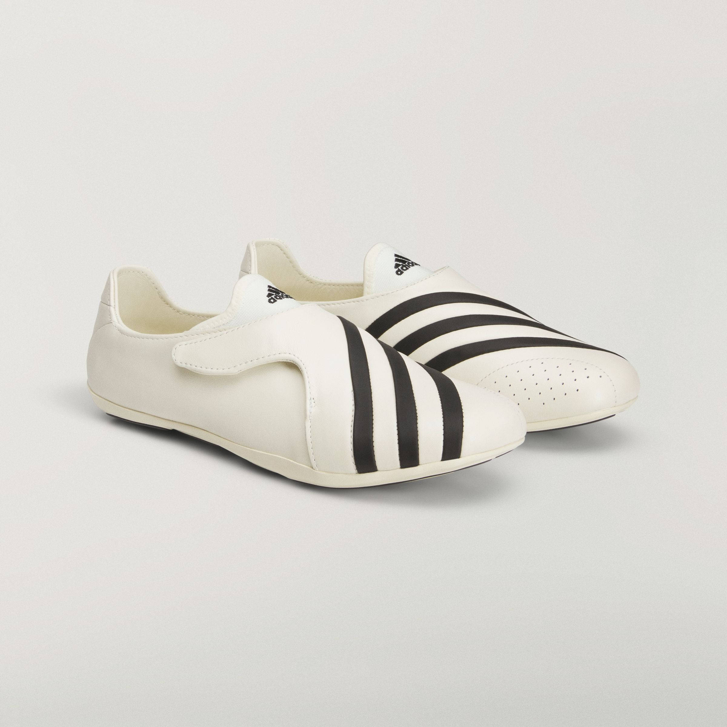 Pharrell Williams x adidas Vario Flat Earther White Black KI7668 front