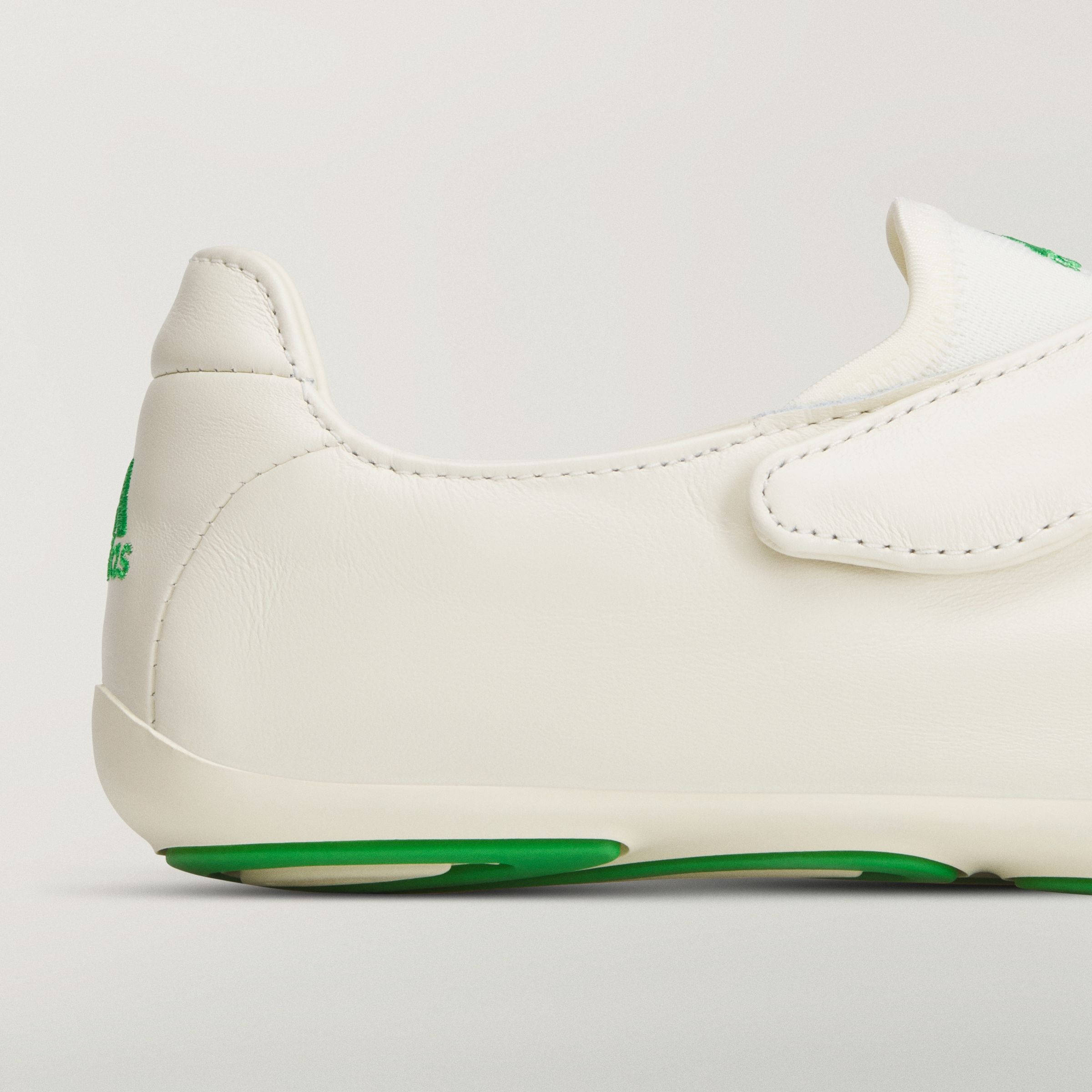 Pharrell Williams x adidas Vario Flat Earther White Green KI7669 side