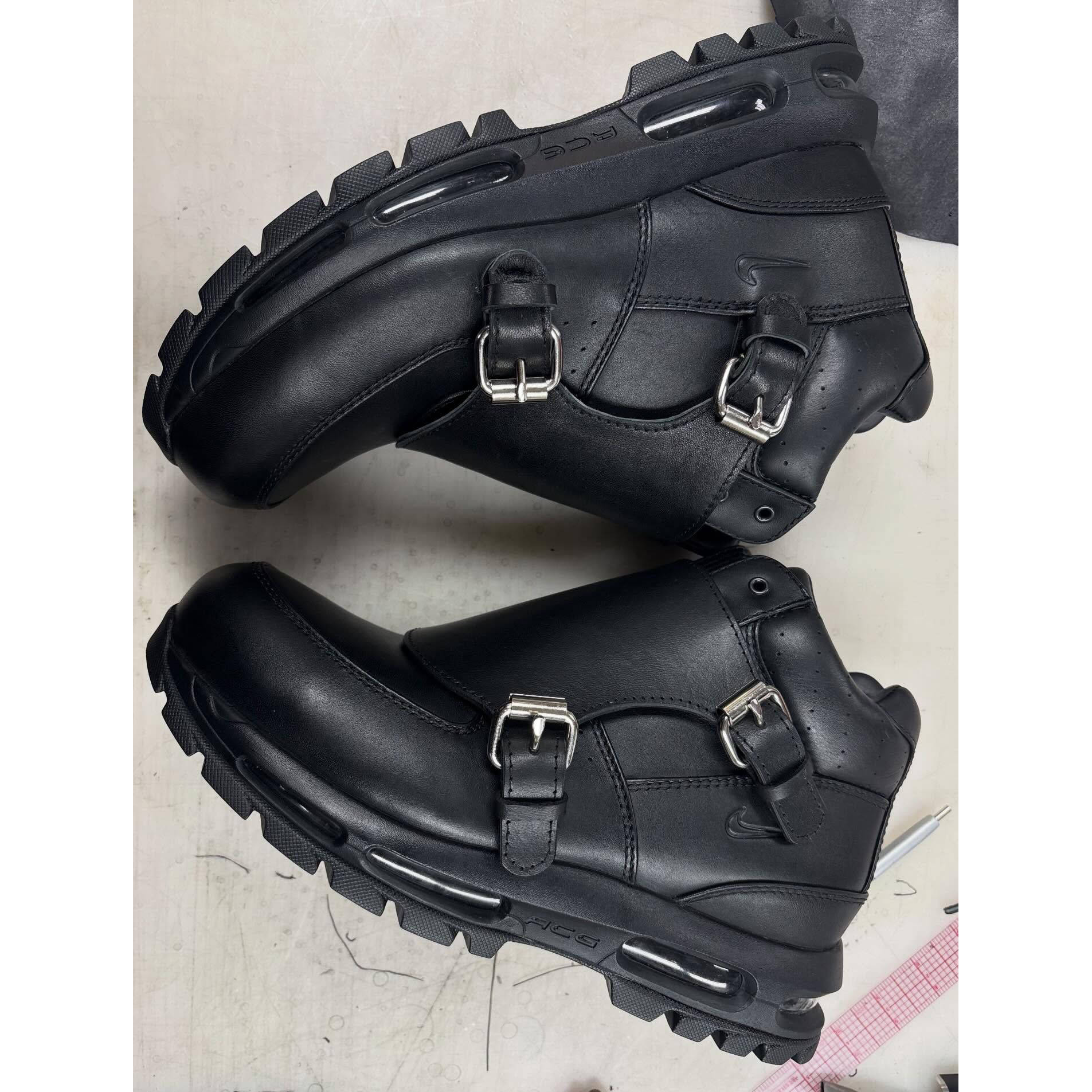PSNY x Nike Air Max Goadome In-Security Black side