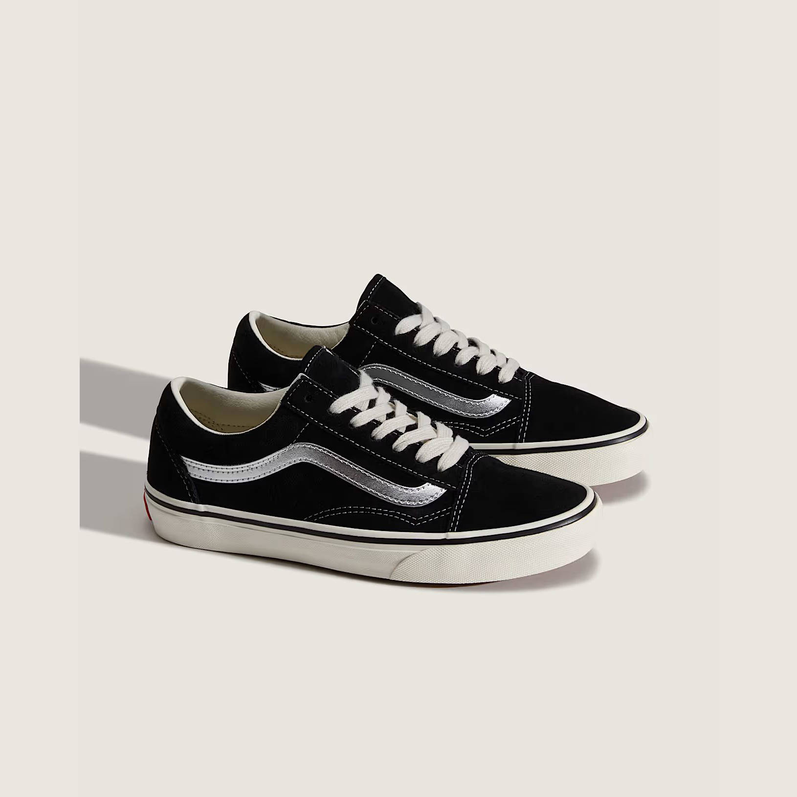 Vans Old Skool Metallic Sidestripe Black Silver VN000E8WYG4 front
