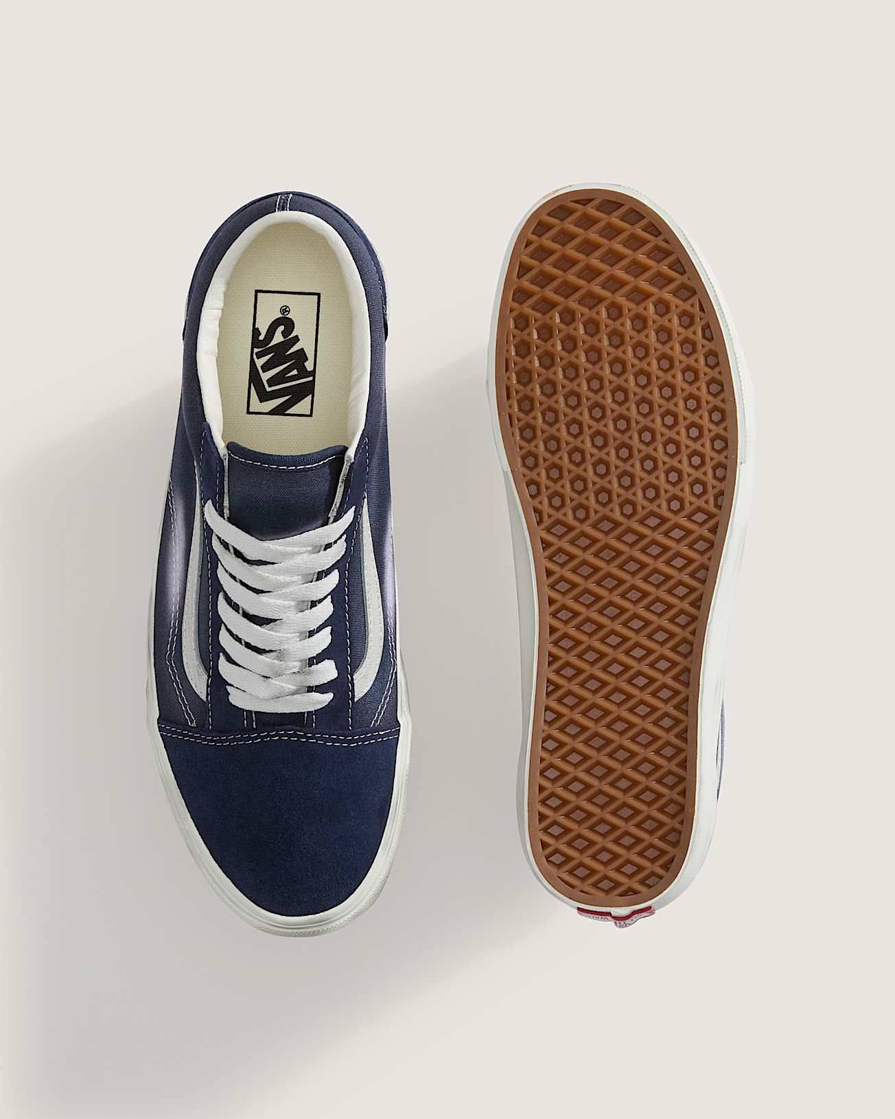 Vans Old Skool Shoe Parisian Night Blue VN000E9TJDU middle