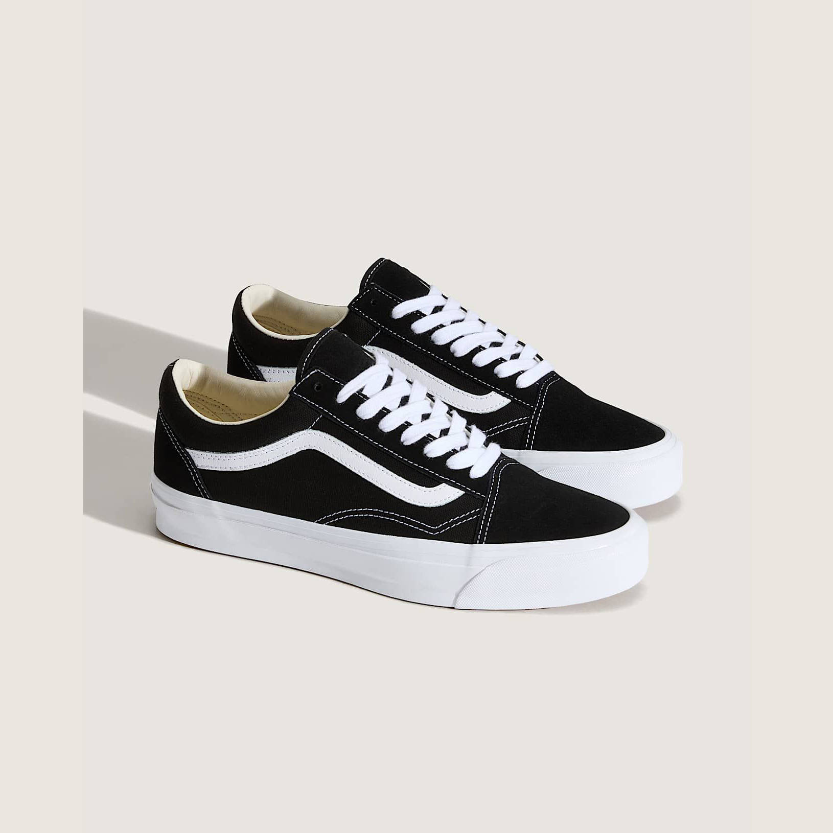 Vans Premium Old Skool Black White VN000CQDBA2 front