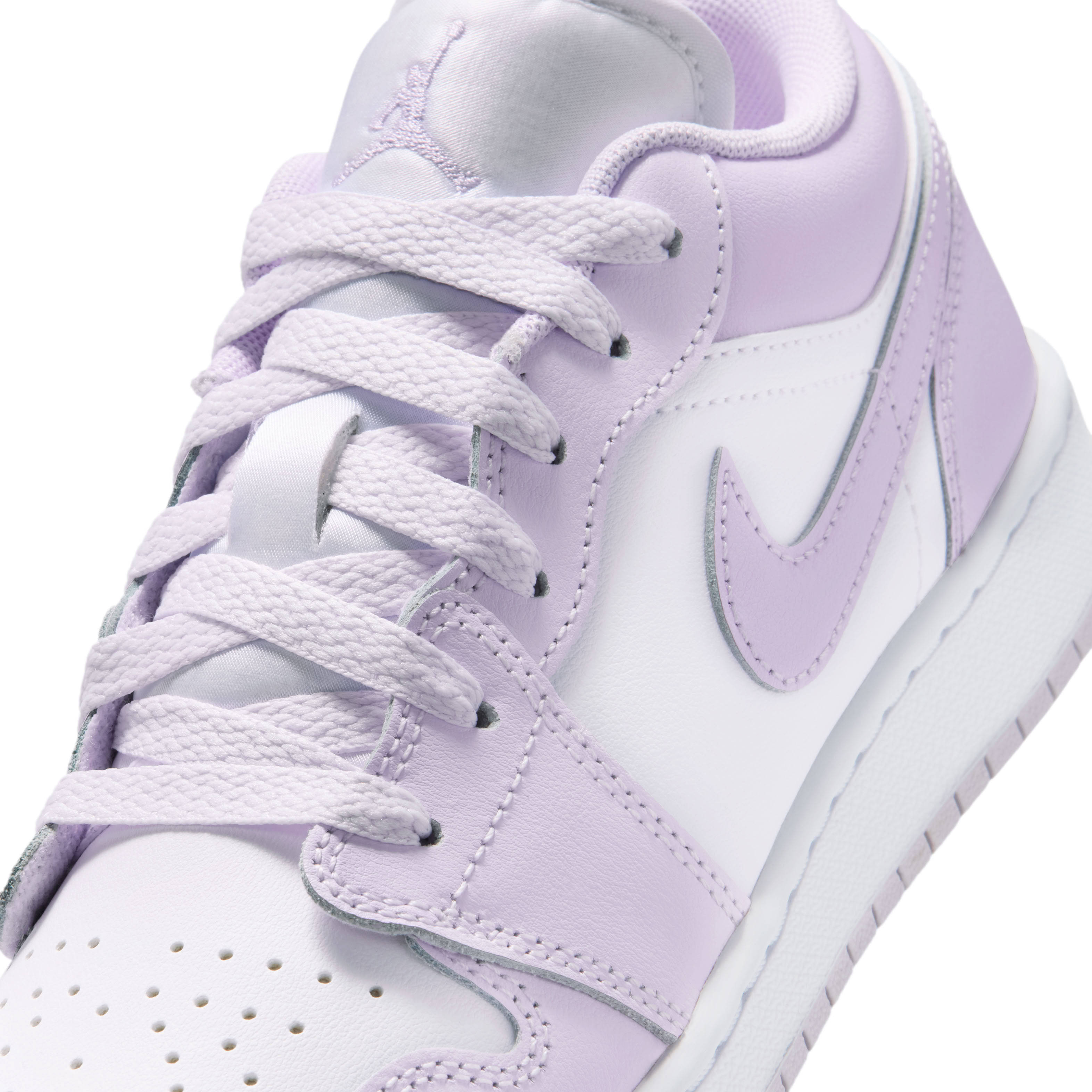 Air Jordan 1 Low GS Barely Grape Violet Mist Detail