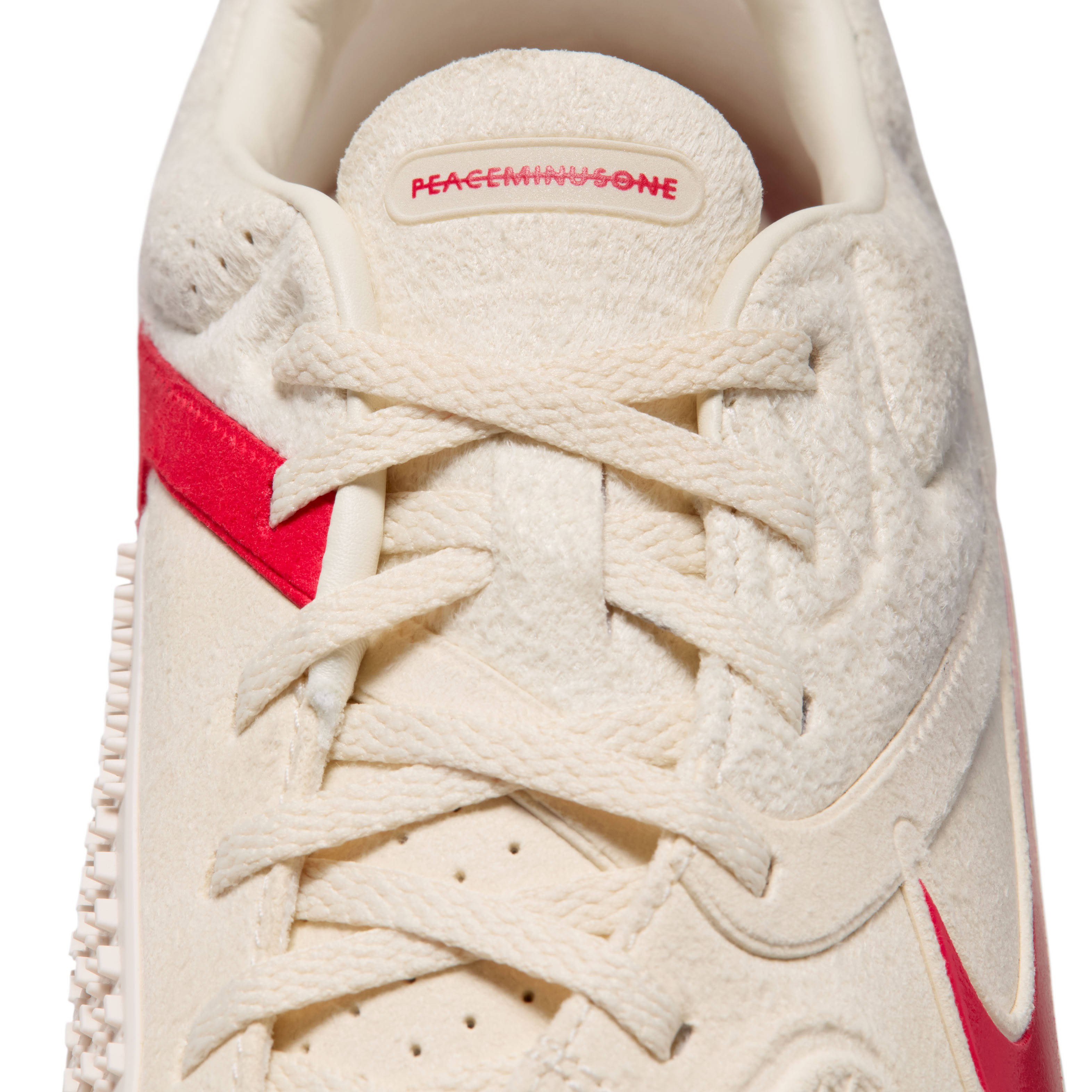 G-Dragon x Nike Cryoshot Tongue