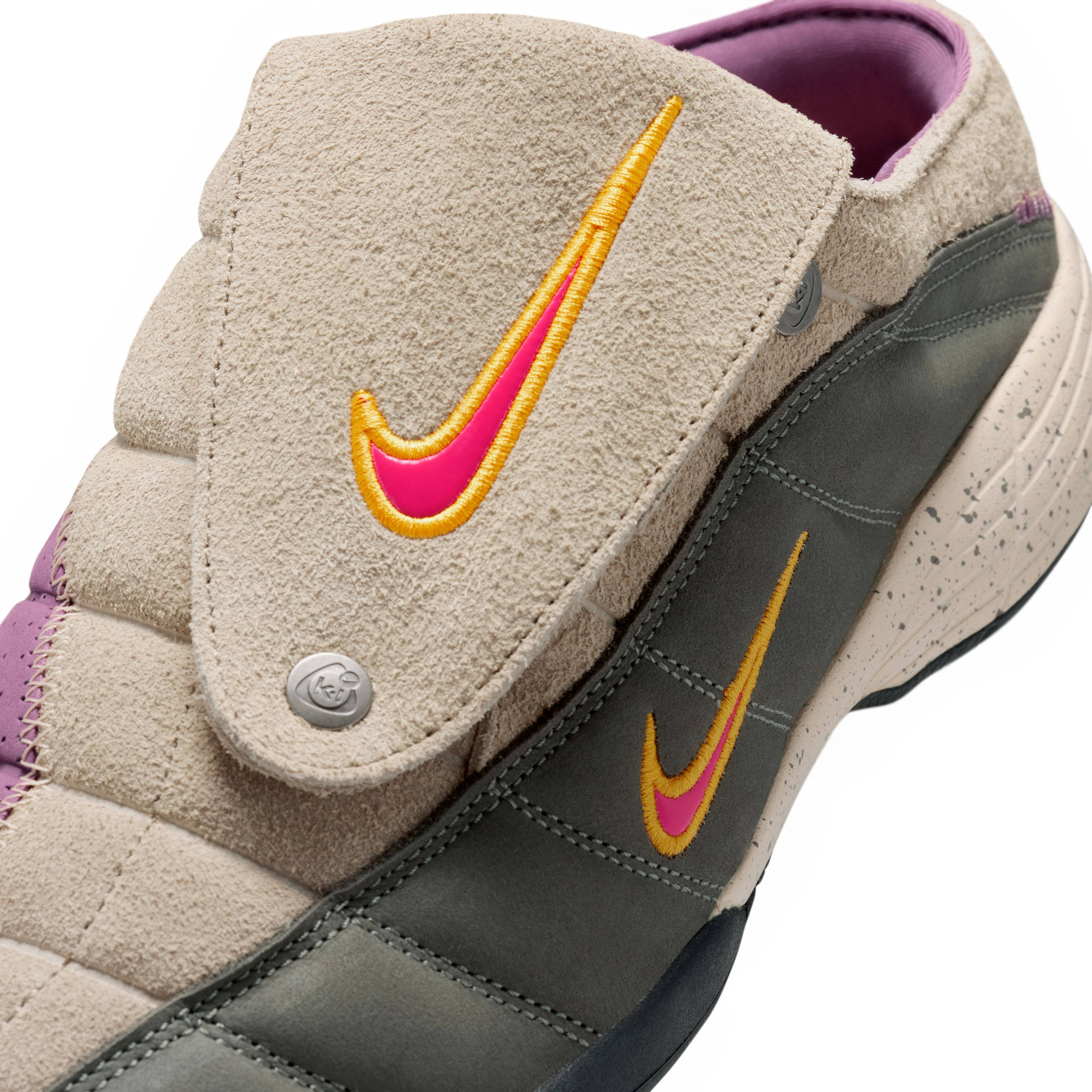 Kids of Immigrants x Nike T90 Mule Khaki tongue