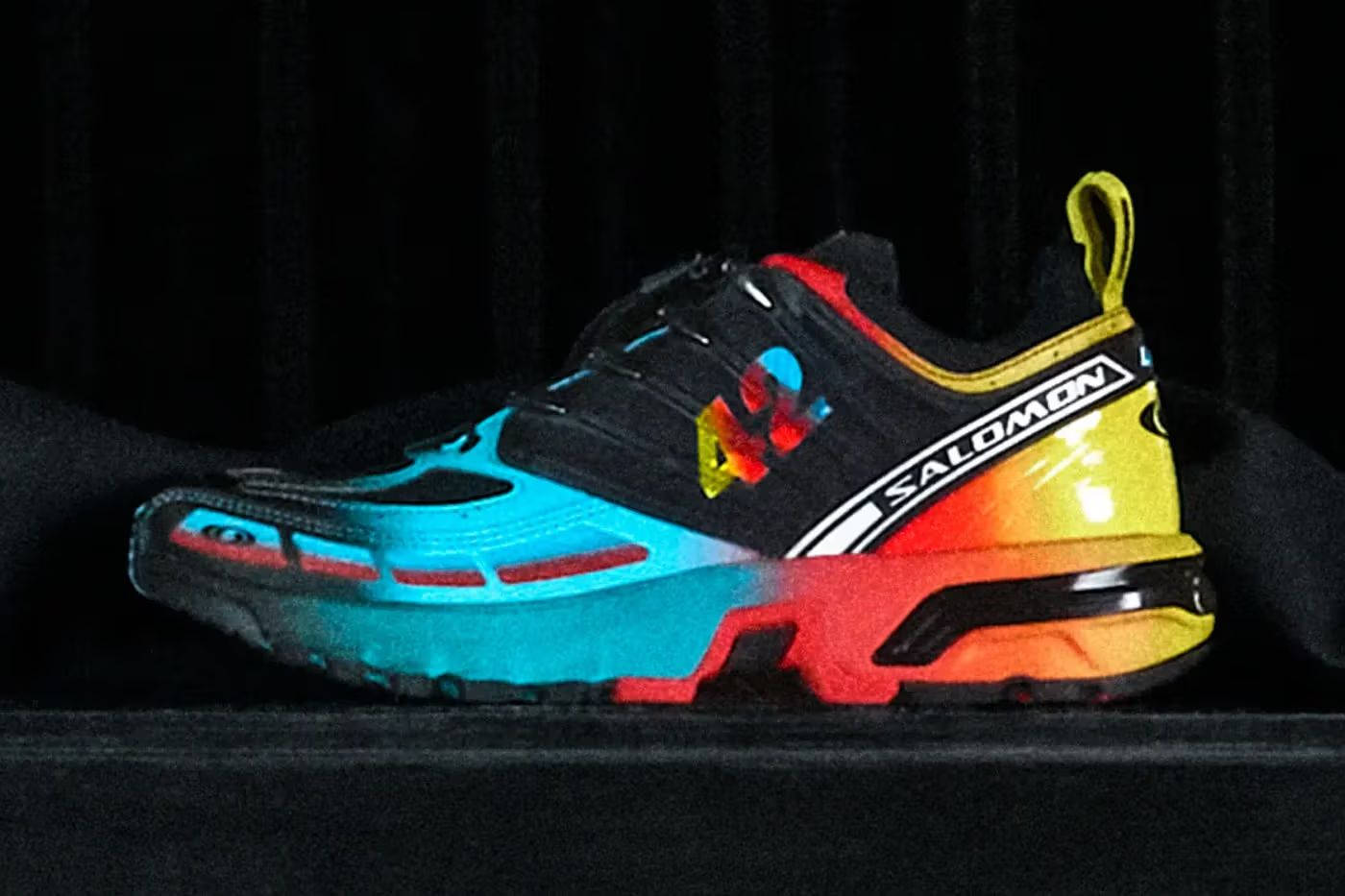 L’Art de L’Automobile x Salomon ACS Pro Multi feature
