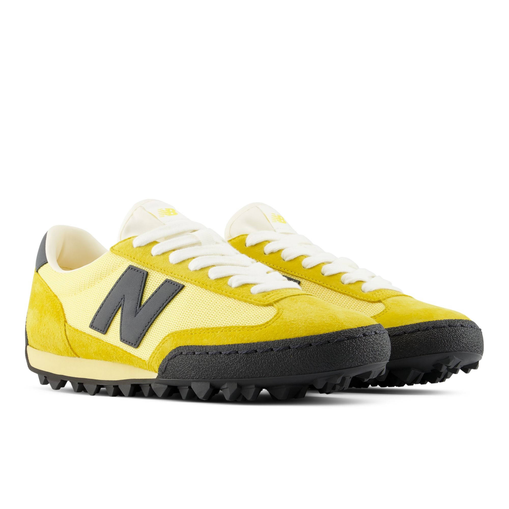 New Balance Gator Run Apollo Gold Black UGTR9SR front