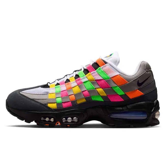 Nike Air Max 95 Woven Multi tongue and Big Bubble Air unit detail showing multicoloured Air Max branding and Dynasty Purple finish
