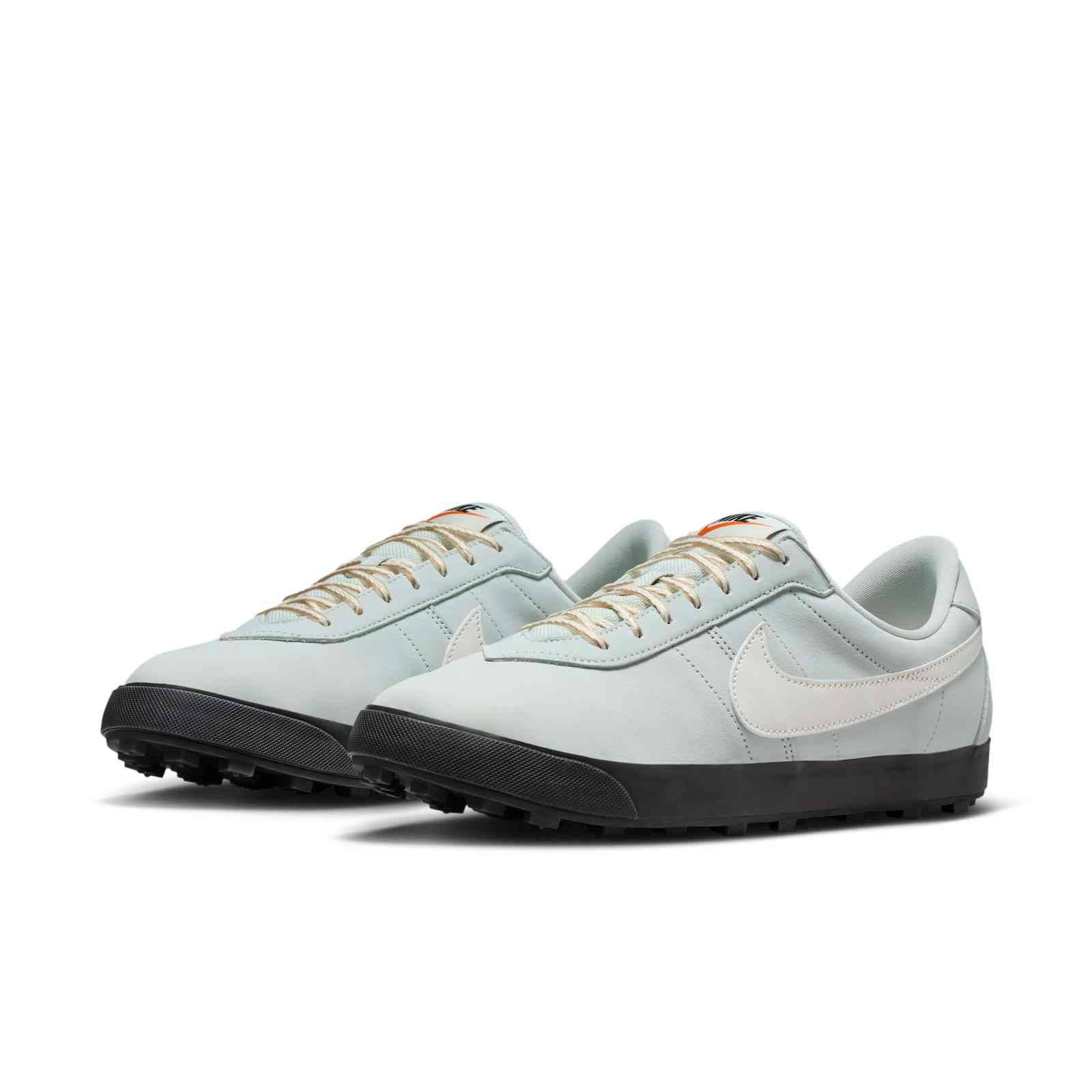 Nike Astro Grabber Sail Light Silver IH2341-001 front