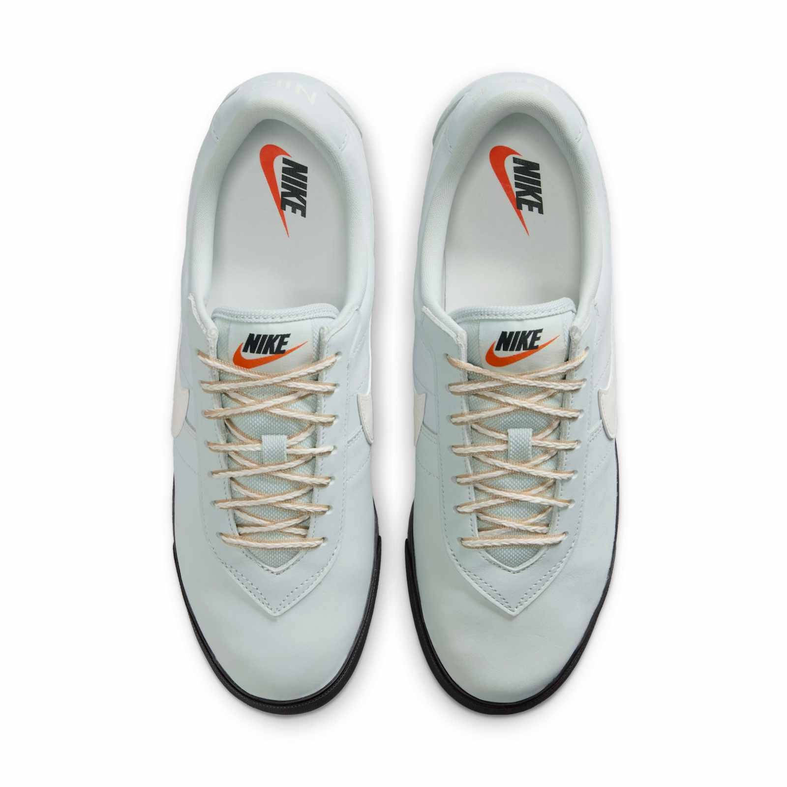 Nike Astro Grabber Sail Light Silver IH2341-001 middle
