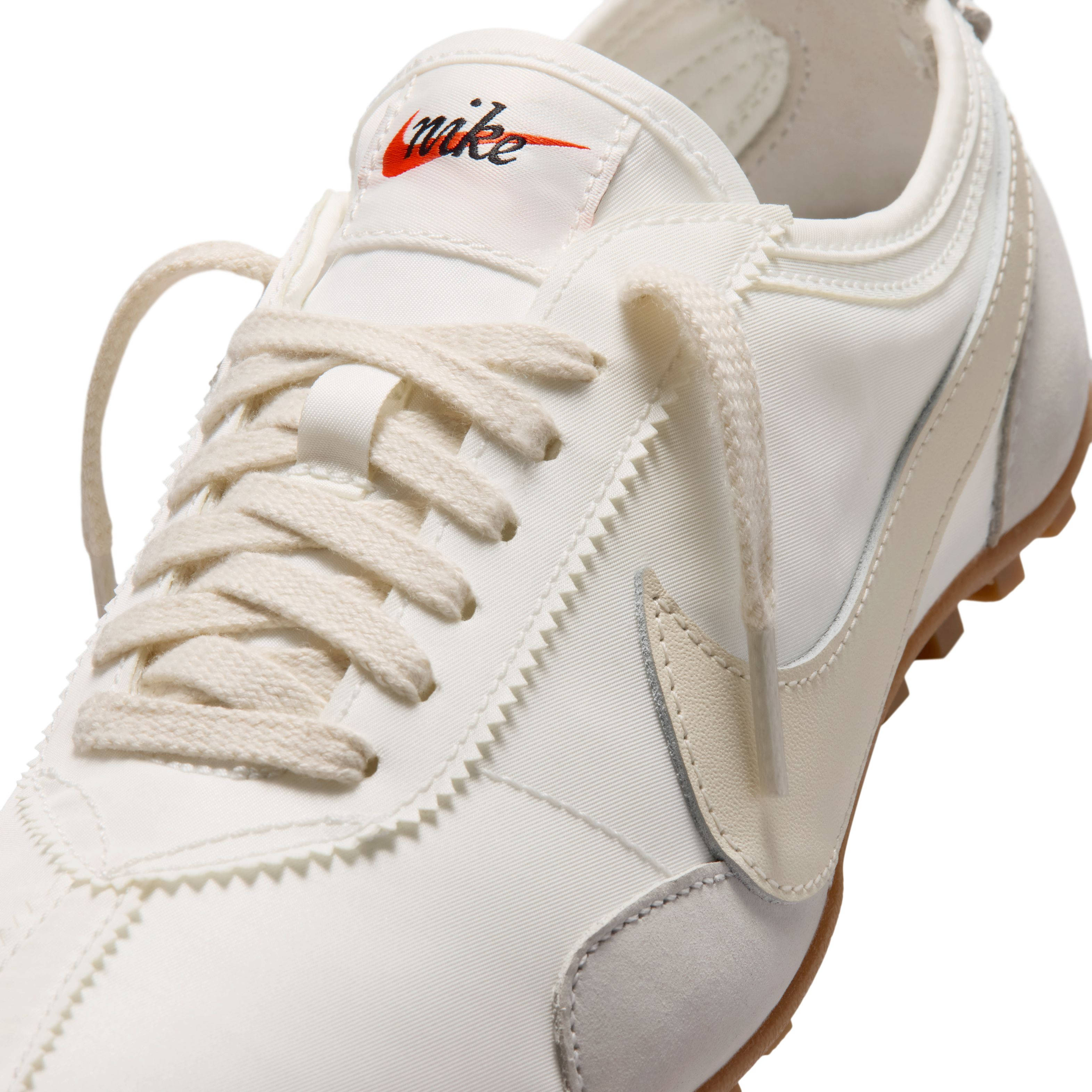 Nike Moon Shoe OG Summit White IW0955-100 tongue