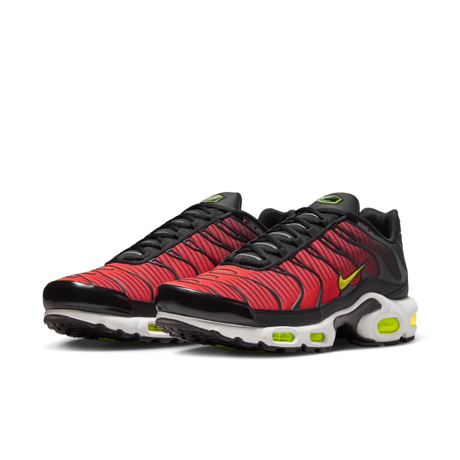Nike TN Air Max Plus Black Volt Light Crimson IR2000-010 front