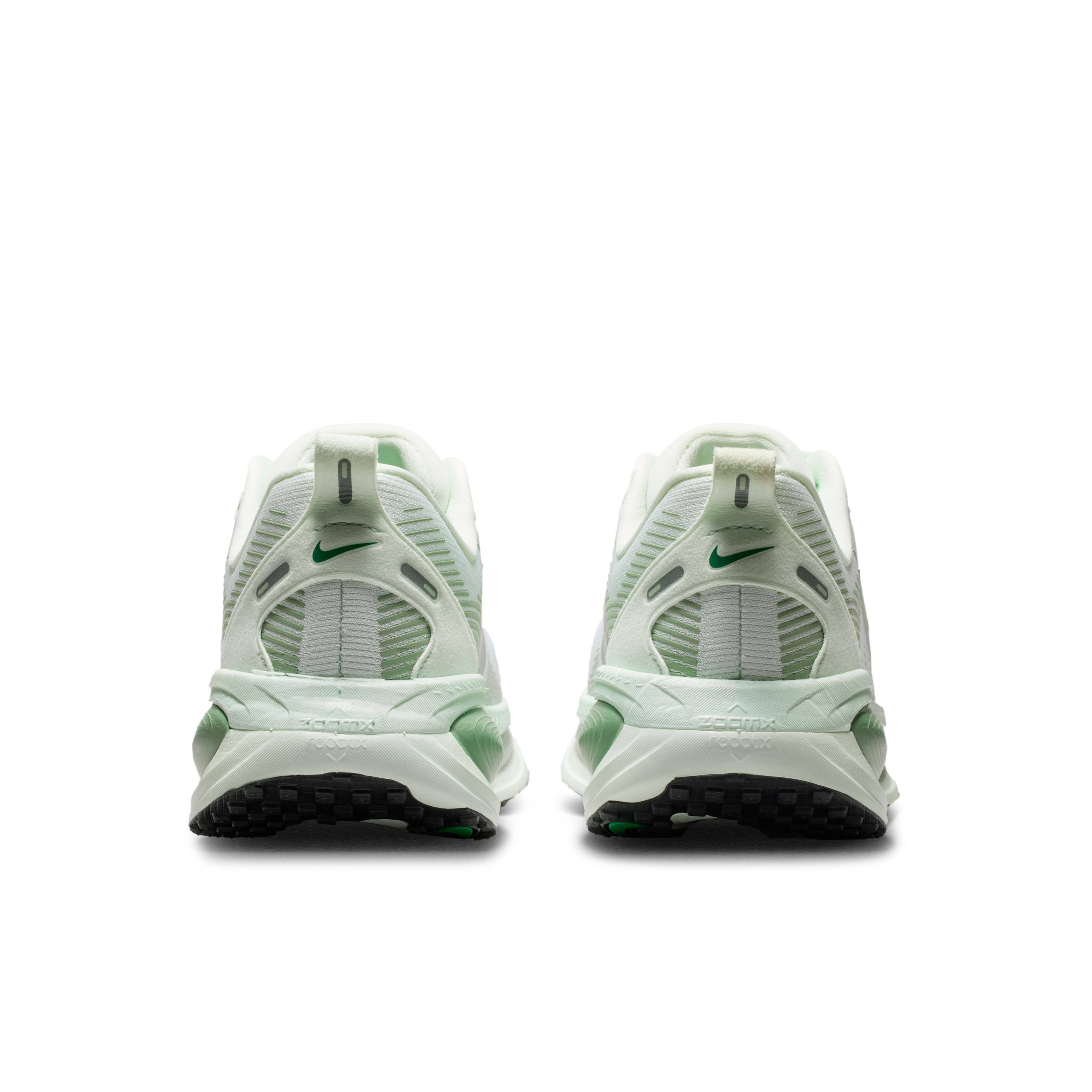Nike Vomero 18 Barely Green Steam Heel