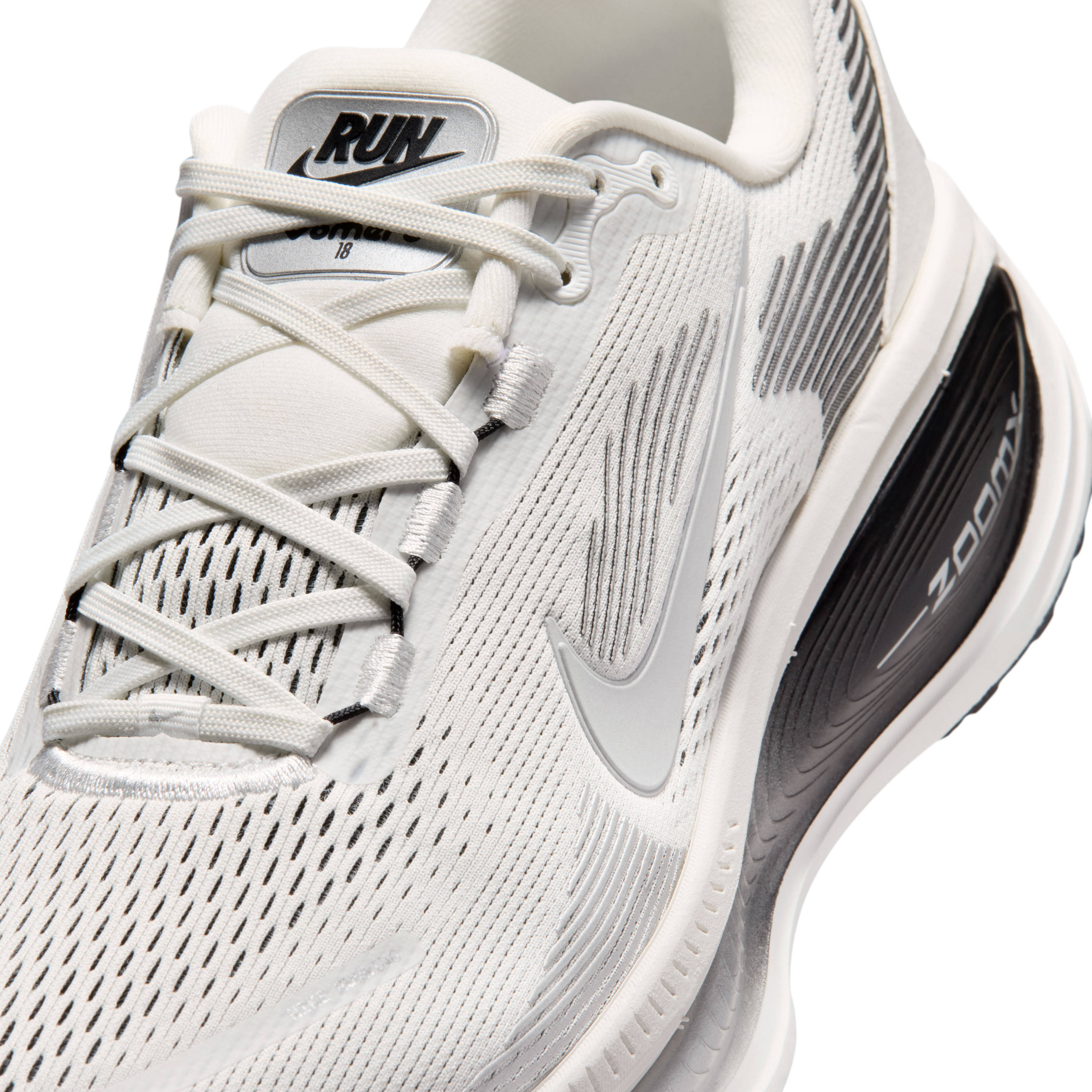 Nike Vomero 18 Summit White Black Silver Detail