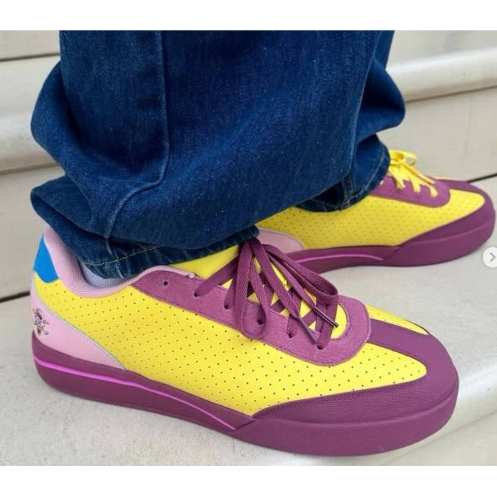 Reebok x BBC Icecream Board Flip Banana Split on foot