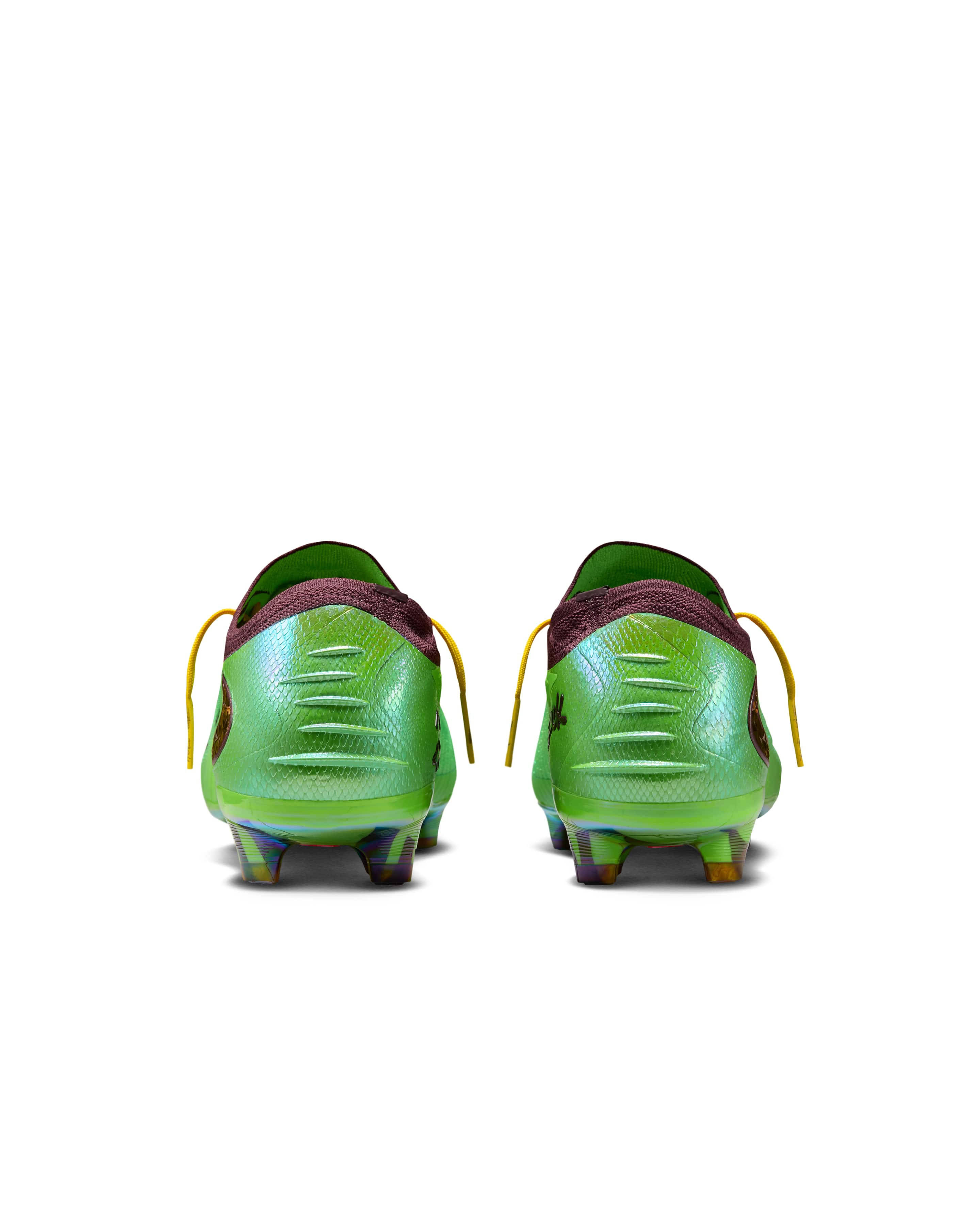 Travis Scott x Nike Phantom 6 Low Elite FG Green Brown Heel