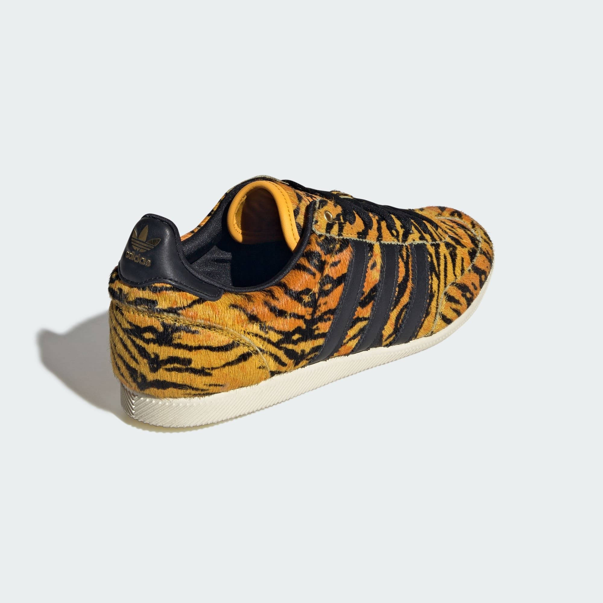 adidas Japan Tiger Print KI6545 back