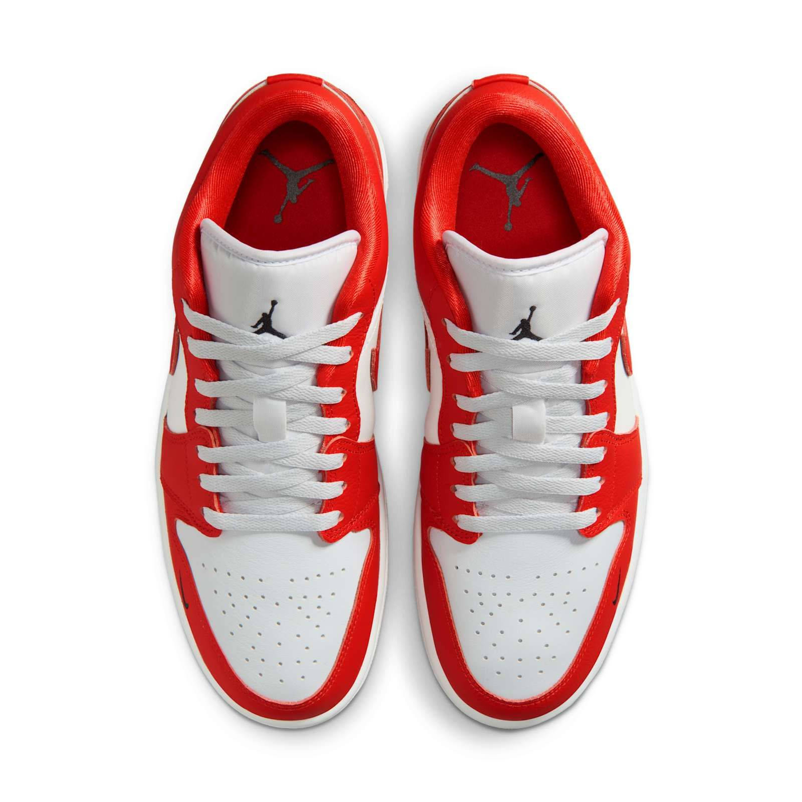 Air Jordan 1 Low SE Chile Red White II9813-600 middle