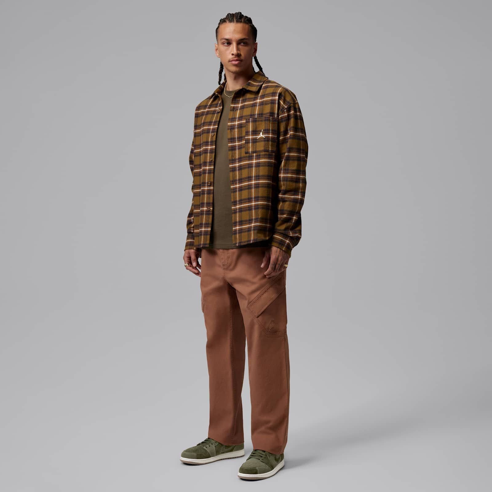 Air Jordan 1 Low SE Craft Cargo Khaki FQ3055-300 on foot